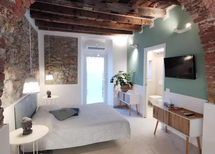 Апартаменты Mirto E Lavanda *